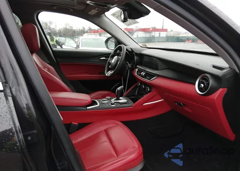 2020 Alfa Romeo Stelvio Awd z USA, uszkodzony, nr VIN ZASPAKAN8L7C91741